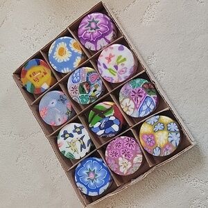 Floating tea light glow candle